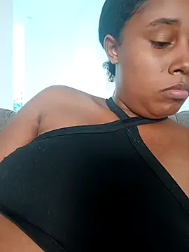 Snapshot of MoniqueMulberry chatting on 11/24/25, 07:35 MoniqueMulberry online show from 11/24/25, 07:35