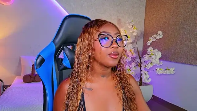 Snapshot of Kishalove_ chatting on 06/24/26, 10:03 Kishalove online show from 06/24/26, 10:03