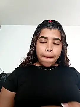 Snapshot of MadissonRizz chatting on 11/07/25, 07:36 MadissonRizz online show from 11/07/25, 07:36