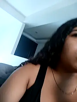 Snapshot of MadissonRizz chatting on 11/10/25, 07:57 MadissonRizz online show from 11/10/25, 07:57