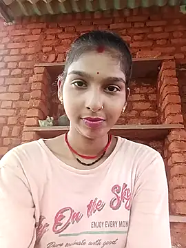 Snapshot of Yatiksha_Beby chatting on 09/21/25, 12:29 Yatiksha Beby online show from 09/21/25, 12:29