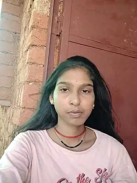 Snapshot of Yatiksha_Beby chatting on 09/23/25, 08:28 Yatiksha Beby online show from 09/23/25, 08:28