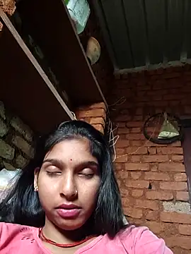 Snapshot of Yatiksha_Beby chatting on 10/15/25, 09:09 Yatiksha Beby online show from 10/15/25, 09:09