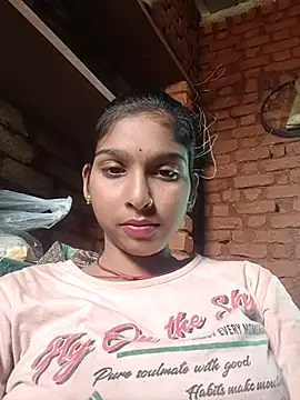 Snapshot of Yatiksha_Beby chatting on 10/16/25, 07:31 Yatiksha Beby online show from 10/16/25, 07:31