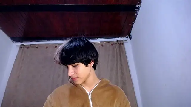 DaraKat18 online show from 04/07/26, 10:09