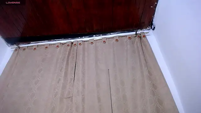 DaraKat18 online show from 04/18/26, 10:54