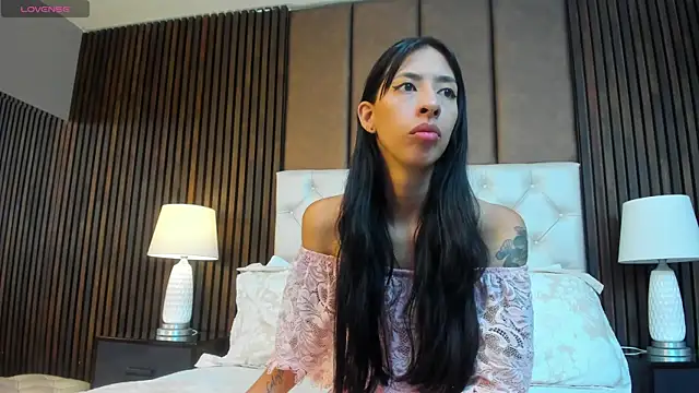 Snapshot of Kendal_Foxxx chatting on 02/27/26, 11:43 Kendal Foxxx online show from 02/27/26, 11:43