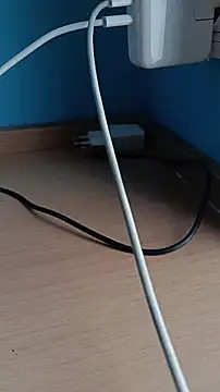 Snapshot of guarrillers chatting on 10/08/25, 04:37 guarrillers online show from 10/08/25, 04:37