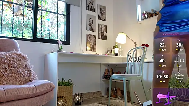 Snapshot of mrs_edha chatting on 11/07/25, 12:27 mrs edha online show from 11/07/25, 12:27