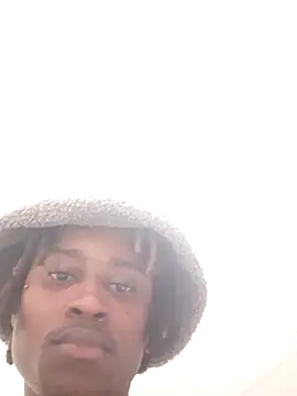 Snapshot of DarkSkinStroker chatting on 10/14/25, 01:50 DarkSkinStroker online show from 10/14/25, 01:50