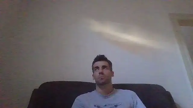 JulioIsHere4you online show from 09/19/25, 06:59