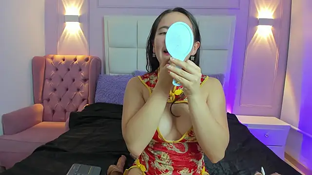 Bella Sumers online show from 03/12/26, 06:36