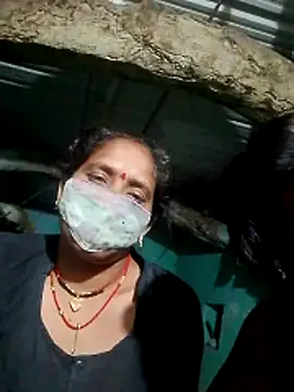 CUTE-004 online show from 04/06/26, 05:03