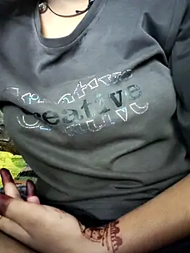 Snapshot of Janvi_Jaitly chatting on 11/02/25, 12:35 Janvi Jaitly online show from 11/02/25, 12:35