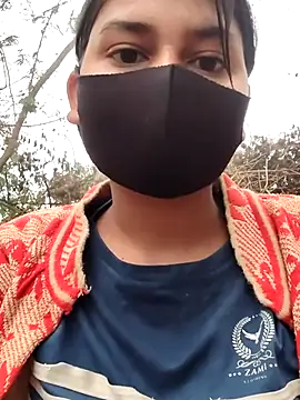 Janvi Jaitly online show from 12/22/25, 01:46