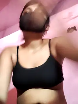 Snapshot of Janvi_Jaitly chatting on 05/19/26, 01:56 Janvi Jaitly online show from 05/19/26, 01:56