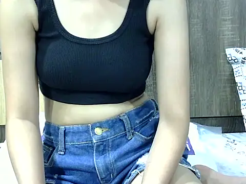 SEXYGUDIYA online show from 09/18/25, 05:48