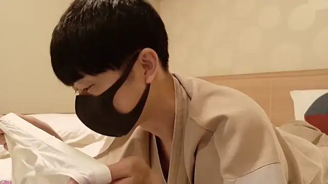 Snapshot of shin_brief chatting on 09/17/25, 01:13 shin brief online show from 09/17/25, 01:13