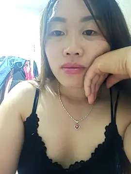 Snapshot of siki-00 chatting on 09/28/25, 01:05 siki-00 online show from 09/28/25, 01:05