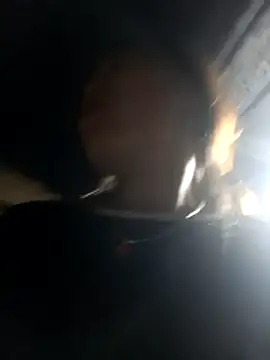 Snapshot of siki-00 chatting on 10/24/25, 12:12 siki-00 online show from 10/24/25, 12:12