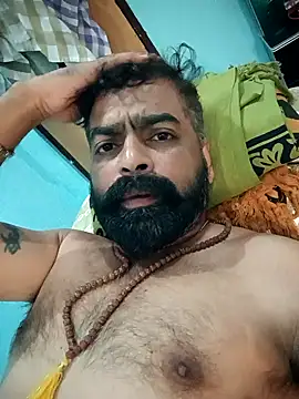 Snapshot of demon_royal chatting on 10/31/25, 06:31 demon royal online show from 10/31/25, 06:31