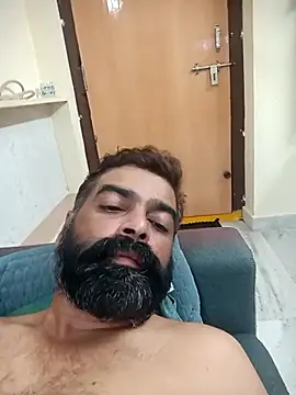 Snapshot of demon_royal chatting on 11/19/25, 06:08 demon royal online show from 11/19/25, 06:08