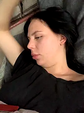 Snapshot of ksenia123 chatting on 10/28/25, 06:28 ksenia123 online show from 10/28/25, 06:28