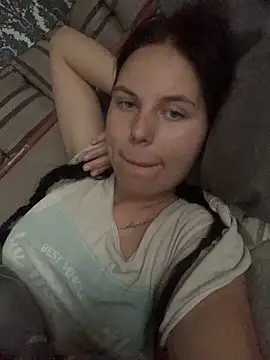 Snapshot of ksenia123 chatting on 11/11/25, 06:13 ksenia123 online show from 11/11/25, 06:13