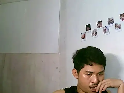 cuteipinoy online show from 10/04/25, 04:05