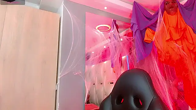 Snapshot of BabyAmatiis_ chatting on 10/26/25, 11:05 BabyAmatiis online show from 10/26/25, 11:05