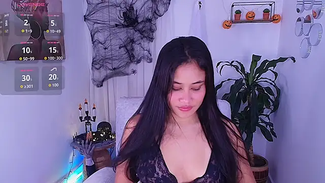 Snapshot of AlisxxnFx chatting on 10/13/25, 11:32 AlisxxnFx online show from 10/13/25, 11:32