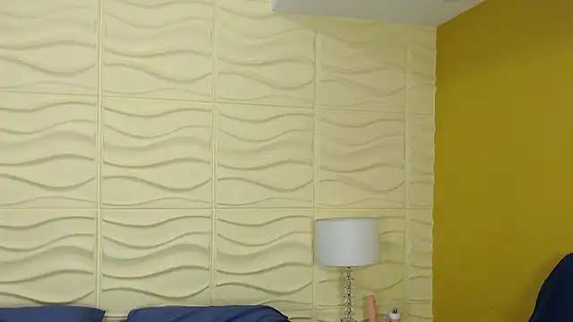 SophiaBloss online show from 09/23/25, 03:31