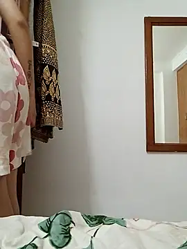 miss raavy online show from 06/27/26, 08:52