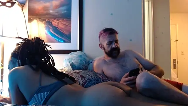 Snapshot of Longdongsilver_323 chatting on 09/24/25, 09:01 Longdongsilver 323 online show from 09/24/25, 09:01