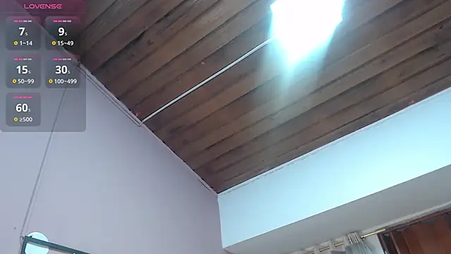 Snapshot of amara_rousse1 chatting on 09/30/25, 01:16 amara rousse1 online show from 09/30/25, 01:16