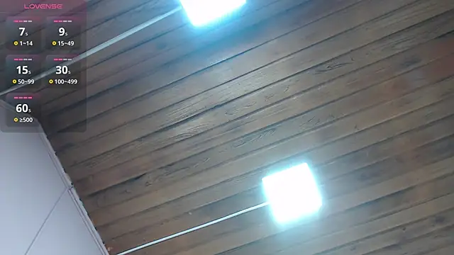 Snapshot of amara_rousse1 chatting on 11/07/25, 01:00 amara rousse1 online show from 11/07/25, 01:00