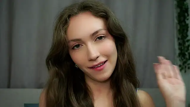 Snapshot of ZeniaBolich chatting on 09/24/25, 10:02 ZeniaBolich online show from 09/24/25, 10:02