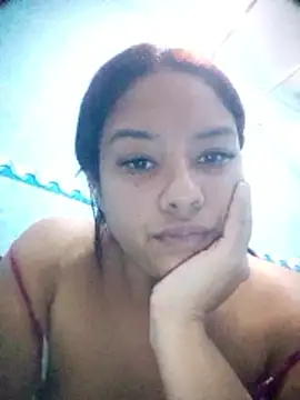 Snapshot of EAAM1@xh chatting on 01/14/26, 10:25 EAAM1xh online show from 01/14/26, 10:25