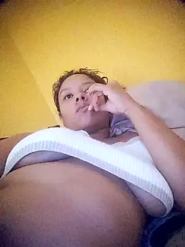 Snapshot of EAAM1@xh chatting on 02/02/26, 07:23 EAAM1xh online show from 02/02/26, 07:23