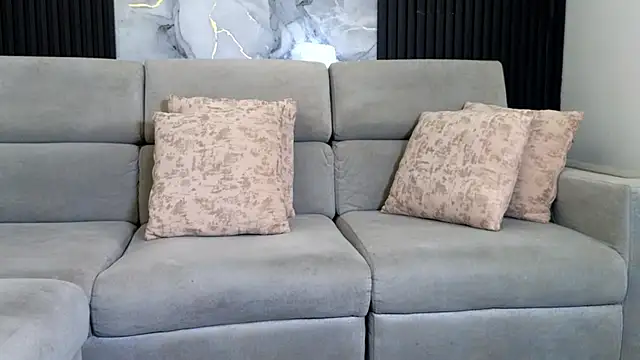 Snapshot of imrockstar chatting on 12/17/25, 07:42 imrockstar online show from 12/17/25, 07:42