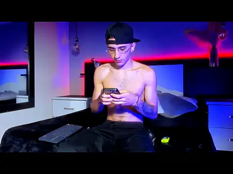 eriikjoness online show from 12/04/25, 06:38