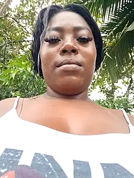 nini-will online show from 10/10/25, 02:49