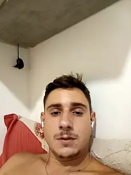 Snapshot of Gabbodizona chatting on 09/18/25, 01:18 Gabbodizona online show from 09/18/25, 01:18