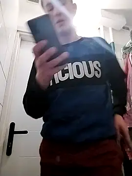 boytwink7 online show from 01/11/26, 12:32