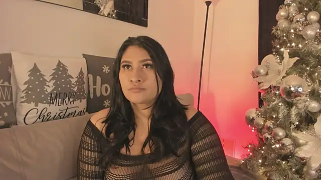 Snapshot of Elyross1_ chatting on 11/28/25, 12:24 Elyross1 online show from 11/28/25, 12:24