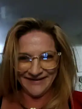 Goldenndoll online show from 11/02/25, 04:20