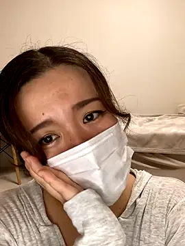 Snapshot of NATSUMI00 chatting on 10/16/25, 05:36 NATSUMI00 online show from 10/16/25, 05:36