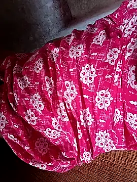 riyaroy134  online show from 10/21/25, 04:35