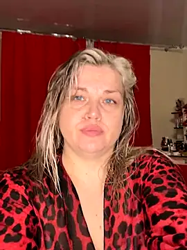 Nayvessa online show from 11/08/25, 08:29