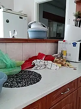 MiriandZacki online show from 10/19/25, 09:54